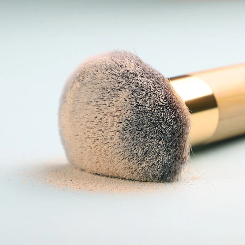 Professional Makeup Brush for Flawless, Airbrushed Looks